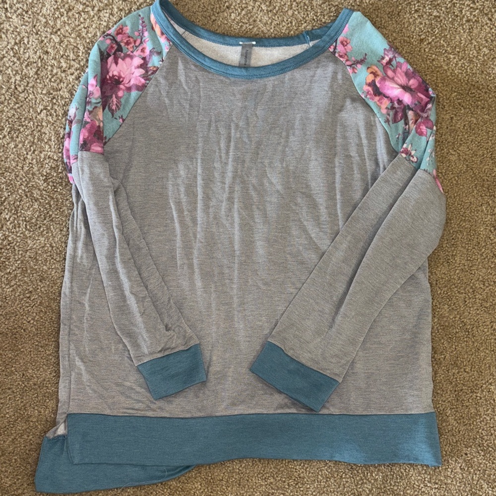 Gray Floral Sweatshirt Honeyme
